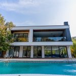 ساخت ویلا در نور؛ راهنمای انتخاب زمین، طراحی و اجرای ویلا در مازندران